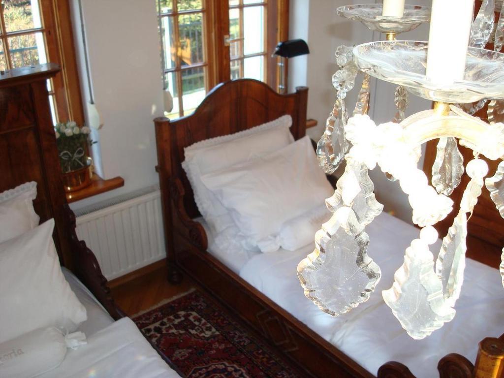 Willa Viktoria Bed & Breakfast Inowroclaw Ngoại thất bức ảnh